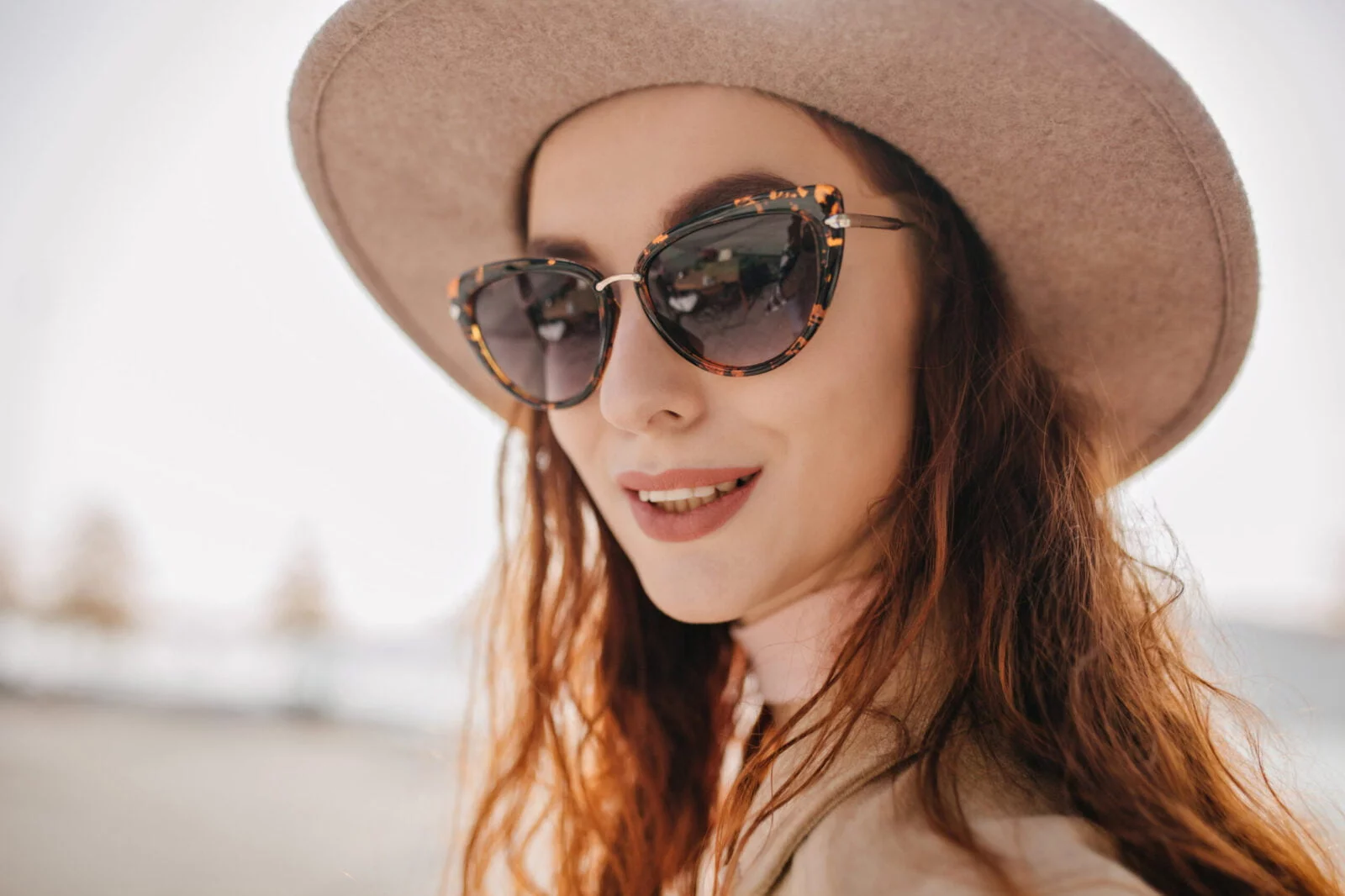 close up portrait fascinating happy woman hat outdoor photo good looking girl dark sunglasses isolated blur background scaled e1703720878431.jpg